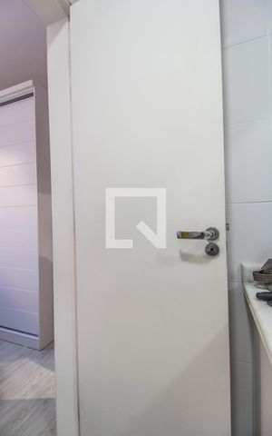 Apartamento à venda com 131m², 3 quartos e 2 vagas Apartamento à venda com 131m², 3 quartos e 2 vagasBanheiro da Suíte