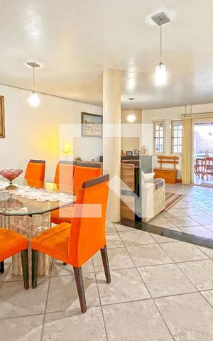 Casa à venda com 267m², 3 quartos e 3 vagasSala de Jantar