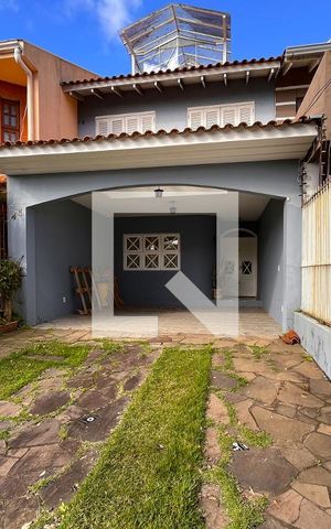 Casa à venda com 267m², 3 quartos e 3 vagasFachada