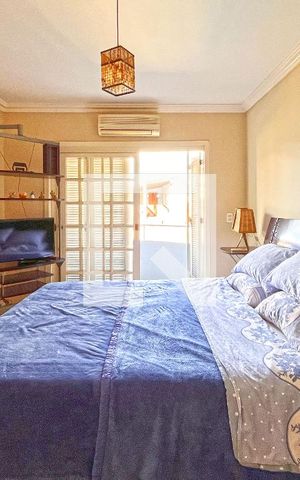 Casa à venda com 267m², 3 quartos e 3 vagasSuíte