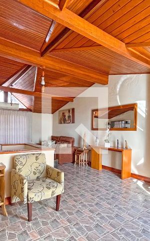 Casa à venda com 267m², 3 quartos e 3 vagasSala íntima