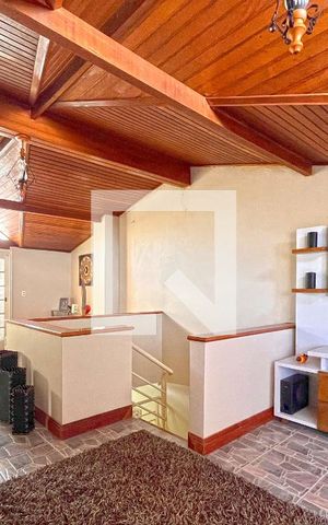 Casa à venda com 267m², 3 quartos e 3 vagasSala íntima