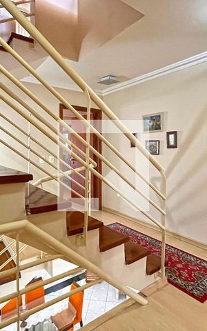Casa à venda com 267m², 3 quartos e 3 vagasHall