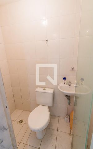 Casa de condomínio à venda com 175m², 3 quartos e 3 vagas Casa de condomínio à venda com 175m², 3 quartos e 3 vagasBanheiro da Sauna
