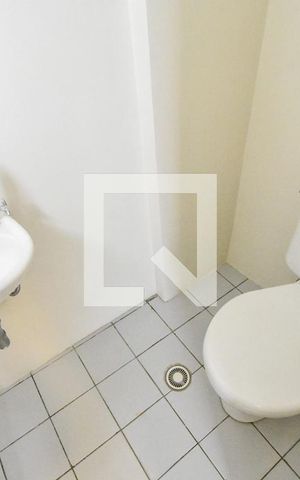 Apartamento para alugar com 180m², 4 quartos e 3 vagasBanheiro de Serviços 