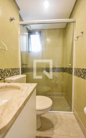 Apartamento para alugar com 180m², 4 quartos e 3 vagasBanheiro 02