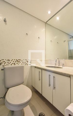 Apartamento para alugar com 180m², 4 quartos e 3 vagasBanheiro Suíte 01