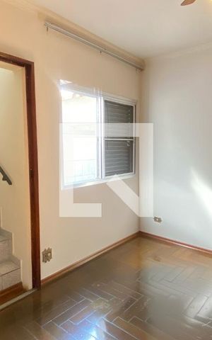 Casa à venda com 198m², 3 quartos e 2 vagasQuarto 2