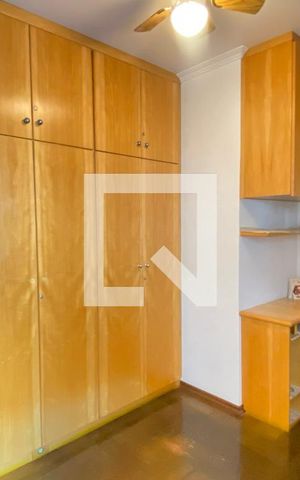 Casa à venda com 198m², 3 quartos e 2 vagasQuarto 1 