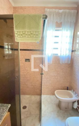 Casa à venda com 198m², 3 quartos e 2 vagasBanheiro Social 