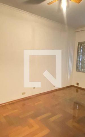 Casa à venda com 198m², 3 quartos e 2 vagasQuarto - Suíte 