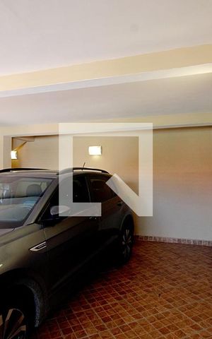 Casa à venda com 219m², 3 quartos e 2 vagas Casa à venda com 219m², 3 quartos e 2 vagasGaragem