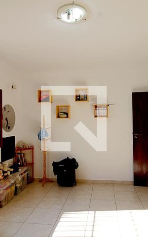 Casa à venda com 219m², 3 quartos e 2 vagas Casa à venda com 219m², 3 quartos e 2 vagasQuarto 3