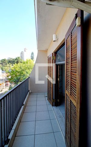 Casa à venda com 219m², 3 quartos e 2 vagas Casa à venda com 219m², 3 quartos e 2 vagasVaranda da Suíte 1