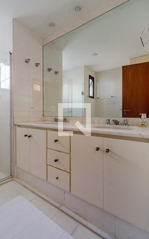 Apartamento à venda com 170m², 3 quartos e 2 vagasBanheiro