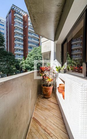 Apartamento à venda com 170m², 3 quartos e 2 vagasVaranda