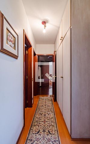 Apartamento à venda com 170m², 3 quartos e 2 vagasCorredor