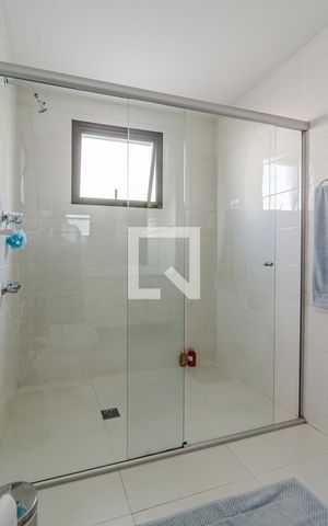 Apartamento à venda com 170m², 3 quartos e 2 vagasBanheiro da suíte