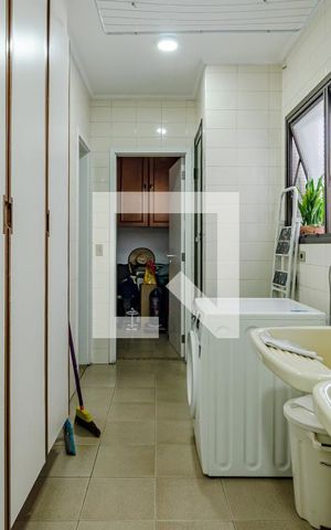Apartamento à venda com 170m², 3 quartos e 2 vagasÁrea de serviço