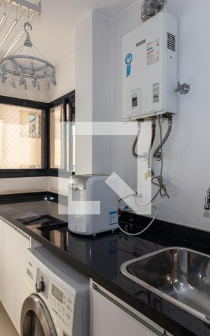 Apartamento à venda com 188m², 3 quartos e 2 vagas Apartamento à venda com 188m², 3 quartos e 2 vagasÁrea de serviço