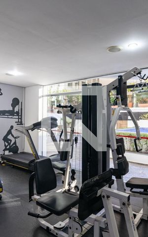 Apartamento à venda com 188m², 3 quartos e 2 vagas Apartamento à venda com 188m², 3 quartos e 2 vagasÁrea comum - Academia
