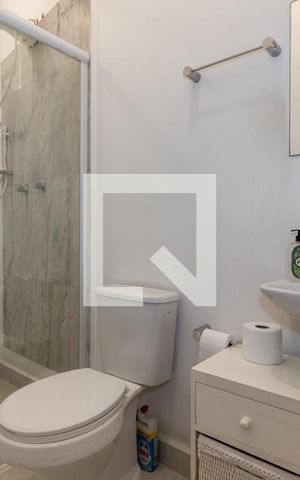 Apartamento à venda com 188m², 3 quartos e 2 vagas Apartamento à venda com 188m², 3 quartos e 2 vagasBanheiro Social