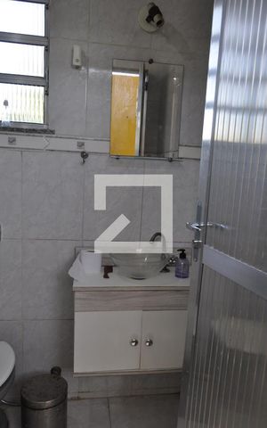 Casa à venda com 200m², 3 quartos e 1 vagaÁrea de Serviço