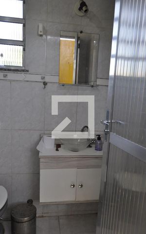 Casa à venda com 200m², 3 quartos e 1 vagaÁrea de Serviço