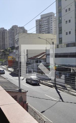 Casa à venda com 200m², 3 quartos e 1 vagaVista