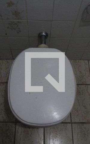 Casa de condomínio para alugar com 36m², 1 quarto e sem vagaBanheiro