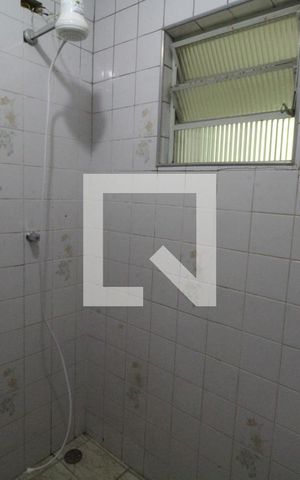 Casa de condomínio para alugar com 36m², 1 quarto e sem vagaBanheiro