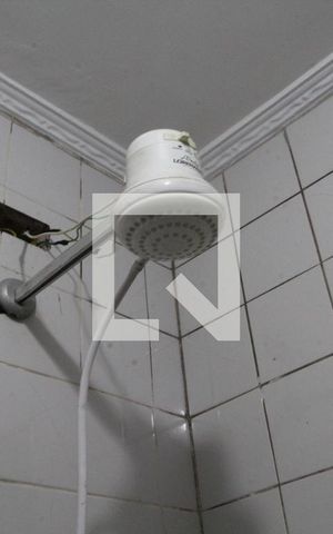 Casa de condomínio para alugar com 36m², 1 quarto e sem vagaBanheiro