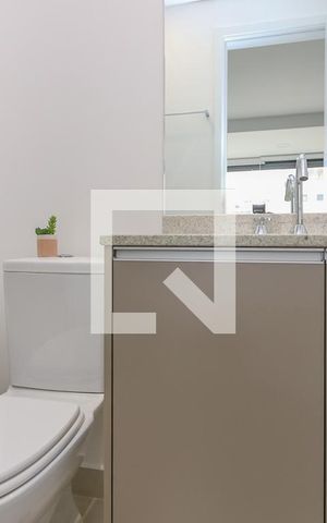 Studio para alugar com 31m², 1 quarto e sem vaga Studio para alugar com 31m², 1 quarto e sem vagaBanheiro