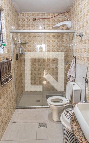 Casa à venda com 400m², 4 quartos e 2 vagasBanheiro