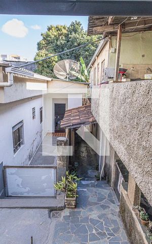 Casa à venda com 400m², 4 quartos e 2 vagasBarracões de alugeis