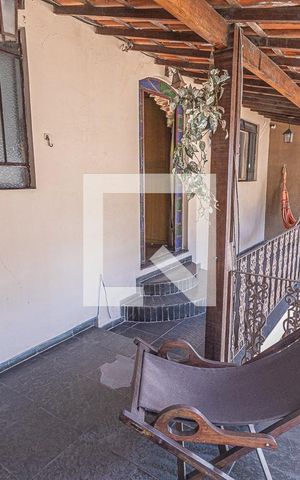 Casa à venda com 400m², 4 quartos e 2 vagasVaranda