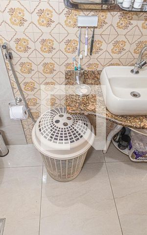 Casa à venda com 400m², 4 quartos e 2 vagasBanheiro