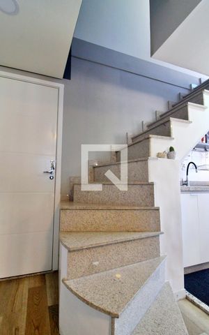 Apartamento à venda com 115m², 3 quartos e 2 vagasEscada