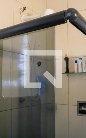 Casa à venda com 100m², 2 quartos e 1 vaga Casa à venda com 100m², 2 quartos e 1 vagaBanheiro