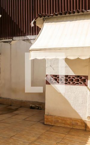 Casa à venda com 100m², 2 quartos e 1 vaga Casa à venda com 100m², 2 quartos e 1 vagaÁrea de Serviço/Quintal