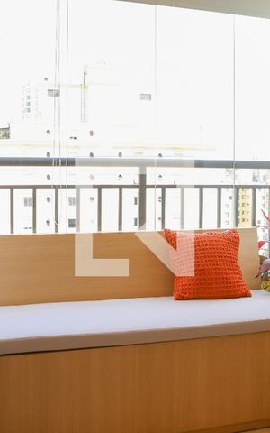 Studio à venda com 25m², 1 quarto e sem vaga Studio à venda com 25m², 1 quarto e sem vagaSala Quarto
