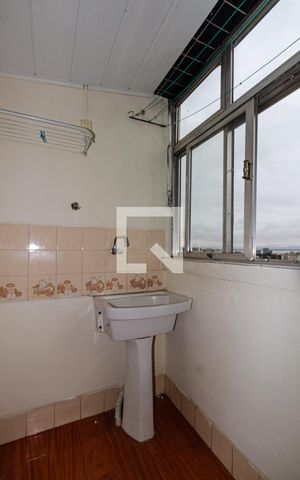 Apartamento à venda com 60m², 2 quartos e 1 vaga Apartamento à venda com 60m², 2 quartos e 1 vagaÁrea de Serviço