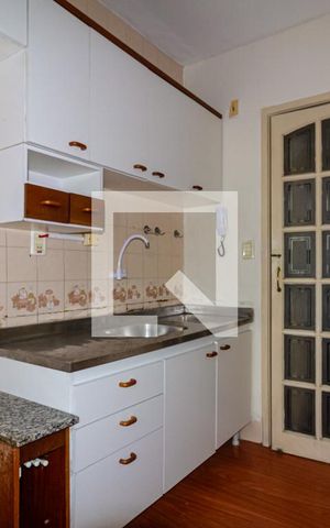 Apartamento à venda com 60m², 2 quartos e 1 vaga Apartamento à venda com 60m², 2 quartos e 1 vagaCozinha