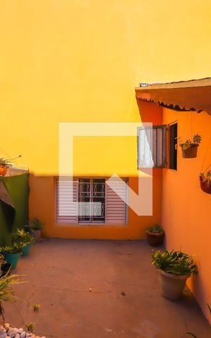 Casa à venda com 260m², 2 quartos e 2 vagas Casa à venda com 260m², 2 quartos e 2 vagasQuintal