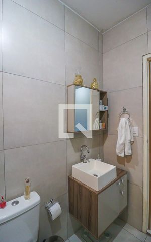 Casa à venda com 260m², 2 quartos e 2 vagas Casa à venda com 260m², 2 quartos e 2 vagasBanheiro
