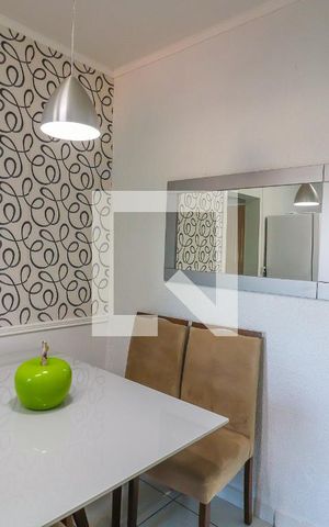 Casa à venda com 260m², 2 quartos e 2 vagas Casa à venda com 260m², 2 quartos e 2 vagasCozinha