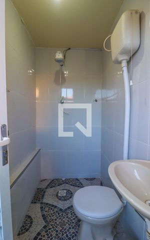 Casa à venda com 260m², 2 quartos e 2 vagas Casa à venda com 260m², 2 quartos e 2 vagasBanheiro