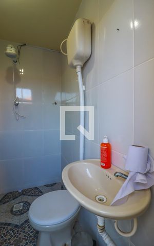 Casa à venda com 260m², 2 quartos e 2 vagas Casa à venda com 260m², 2 quartos e 2 vagasBanheiro
