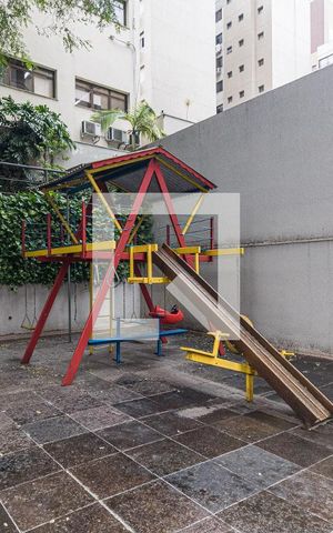 Apartamento à venda com 200m², 3 quartos e 2 vagasÁrea comum - Playground