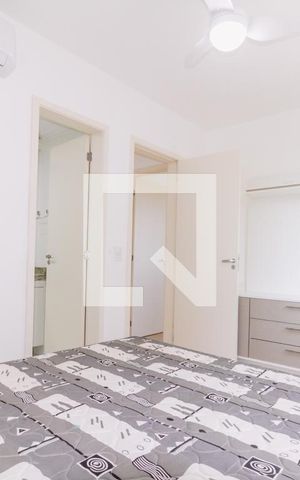 Apartamento à venda com 74m², 3 quartos e 2 vagas Apartamento à venda com 74m², 3 quartos e 2 vagasSuíte